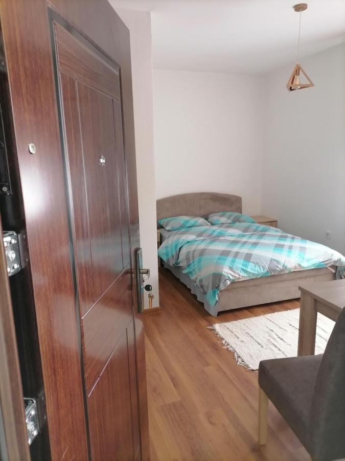 Apartmani 15 Cetynia Zewnętrze zdjęcie