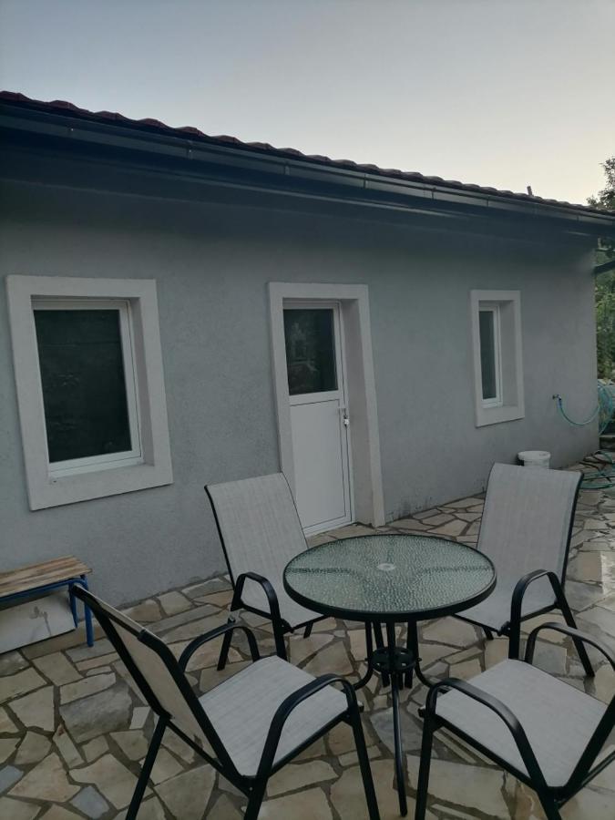 Apartmani 15 Cetynia Zewnętrze zdjęcie
