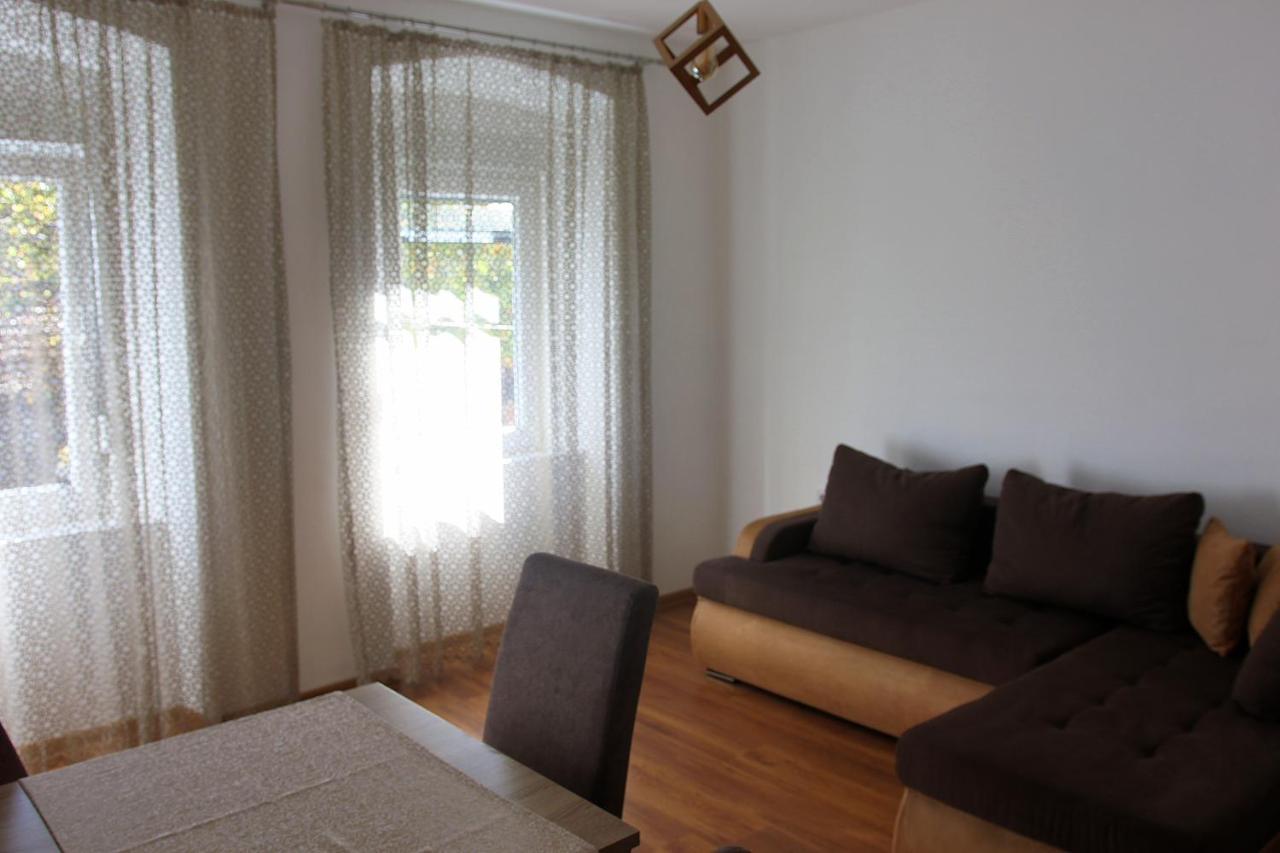 Apartmani 15 Cetynia Zewnętrze zdjęcie