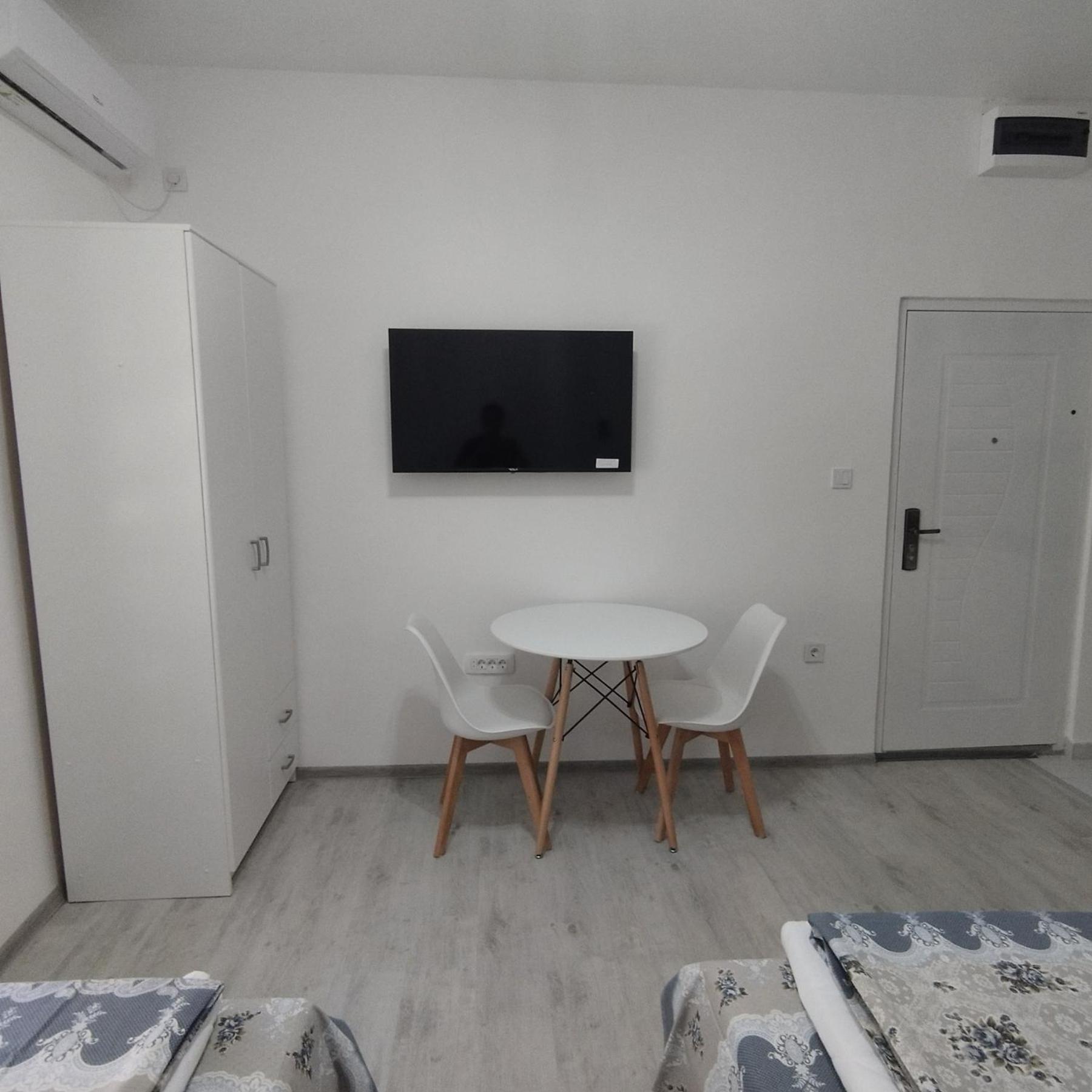 Apartmani 15 Cetynia Zewnętrze zdjęcie